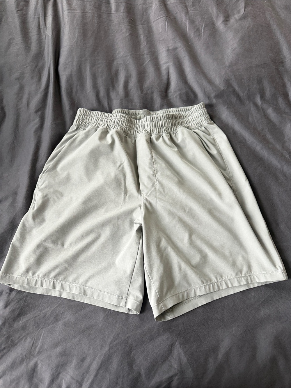Men's lululemon Light Gray Athletic Shorts - Comfortable Everyday Activewear